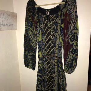 Single- multicolored dress w/belt